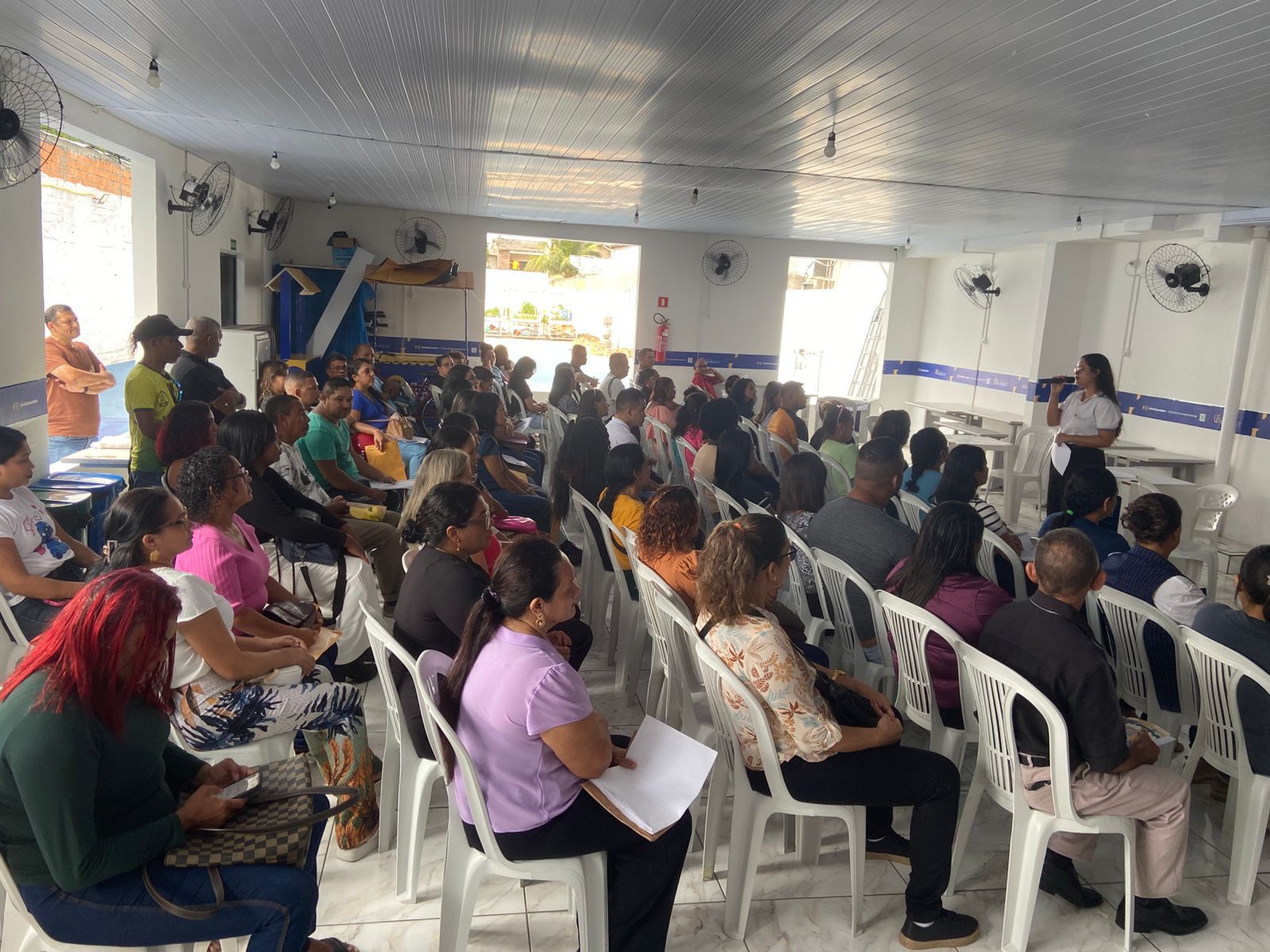 📢 Neste momento está acontecendo o processo seletivo de 100 oportunidades de emprego, fruto da parceria entre o Instituto Ambient e a Gi Group Holding.